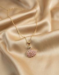 Gold Pembe Çelik Kararmaz Kuğulu Kolye